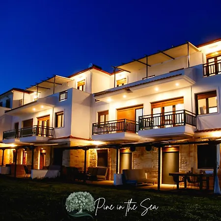 Ferienwohnung Pine In The Sea Nikiti-Sithonia Exterior foto